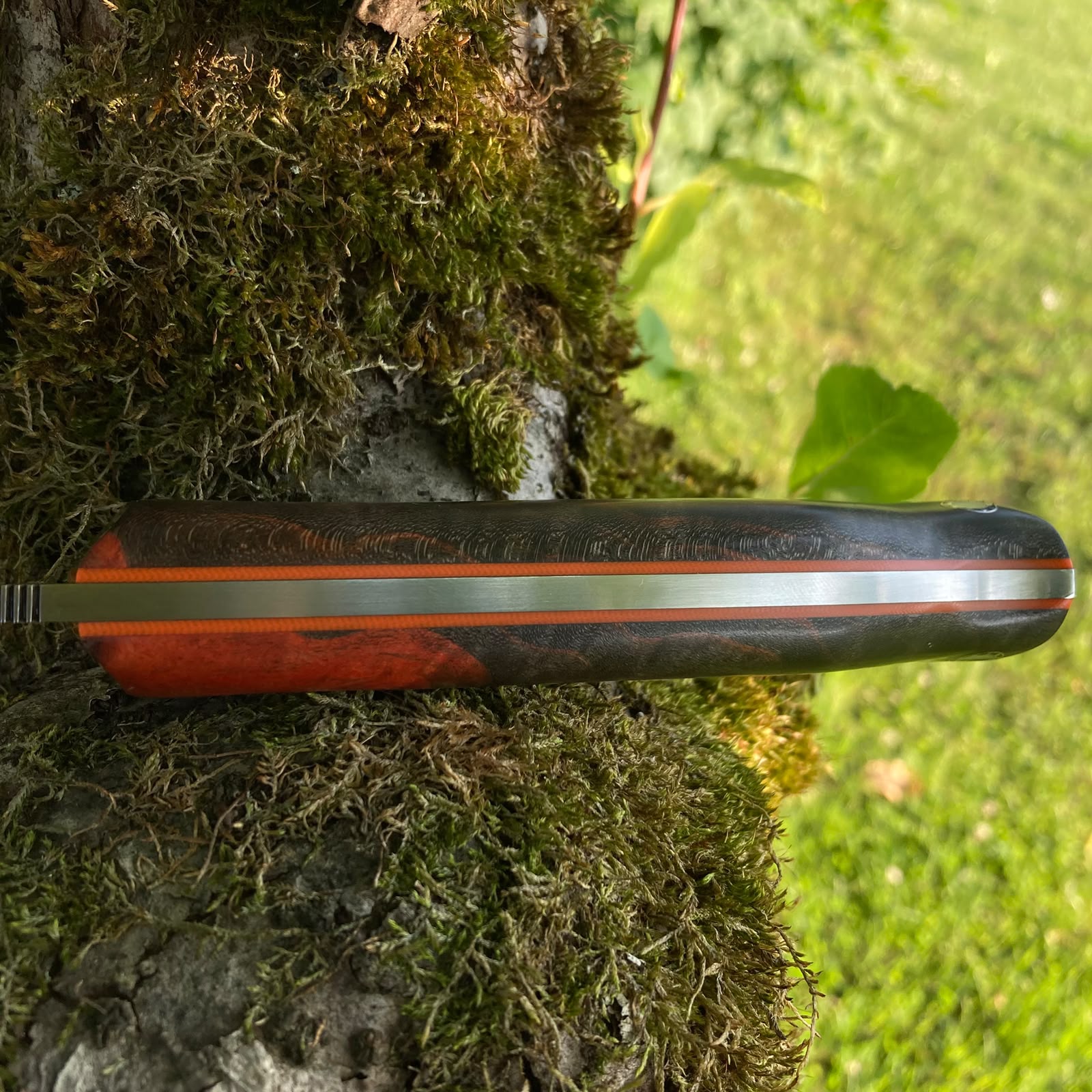 Ember | Hunting Knife N690 | Stabilized Wood & G10