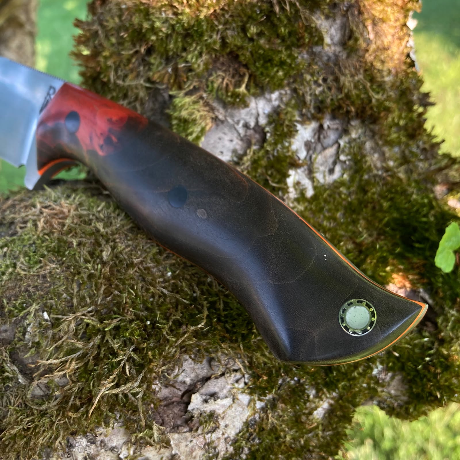 Ember | Hunting Knife N690 | Stabilized Wood & G10
