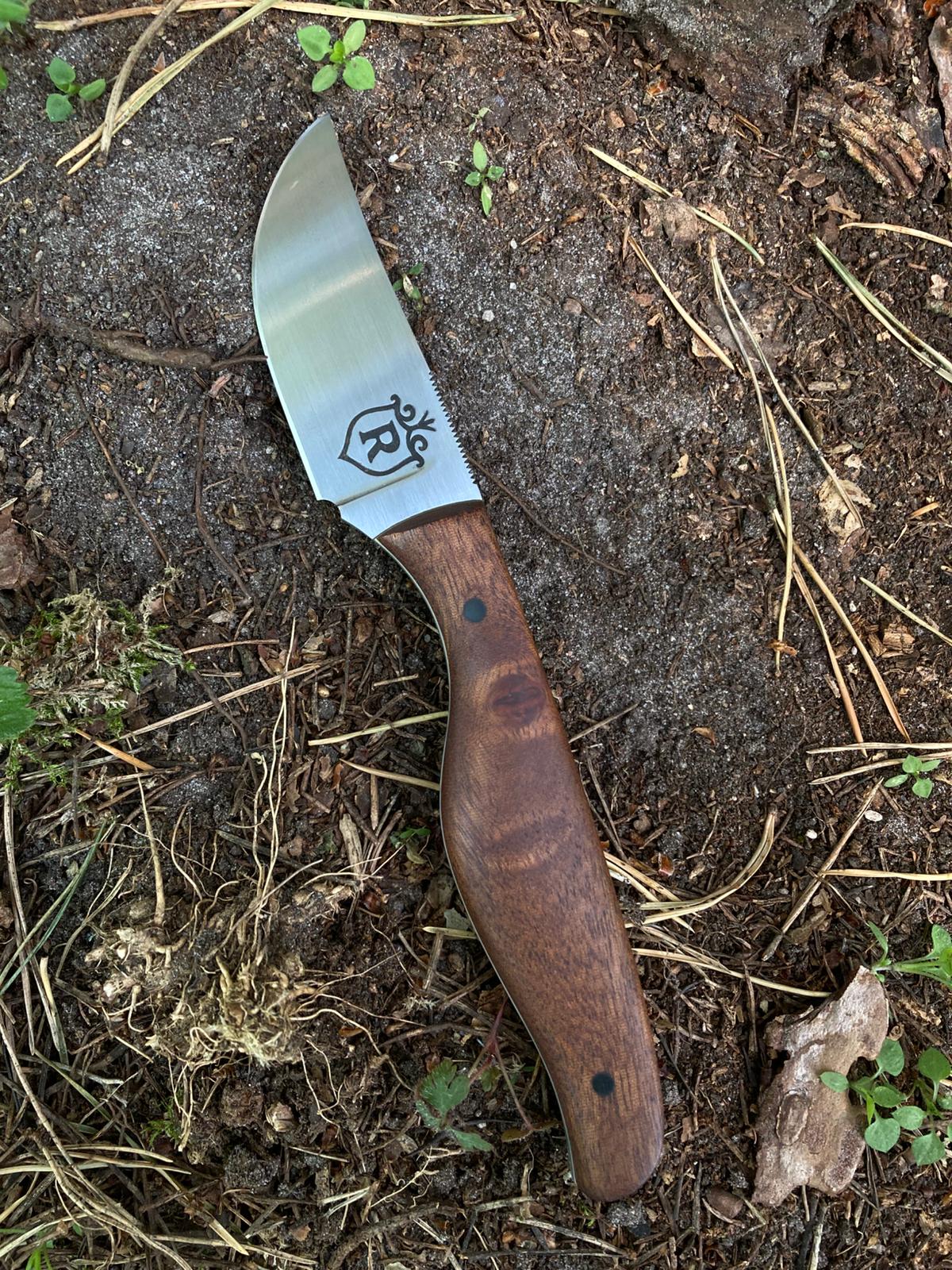 Lūša zobs EDC