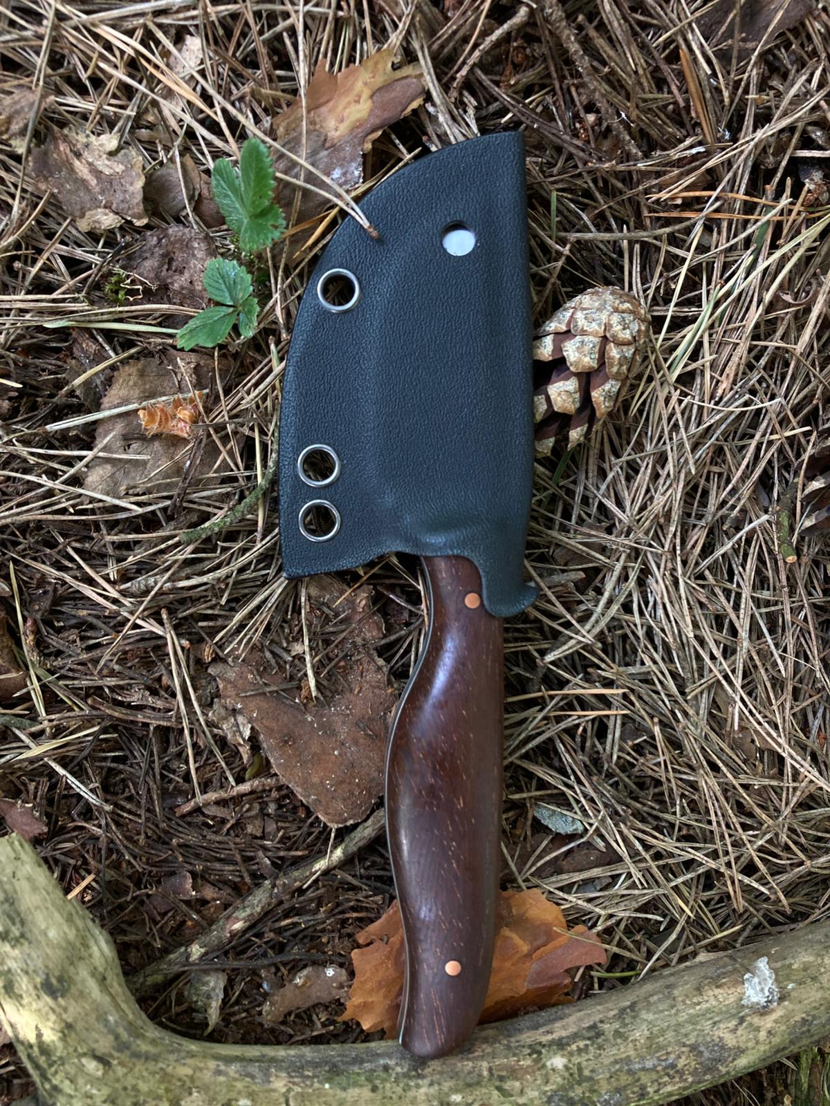 Lūša zobs EDC