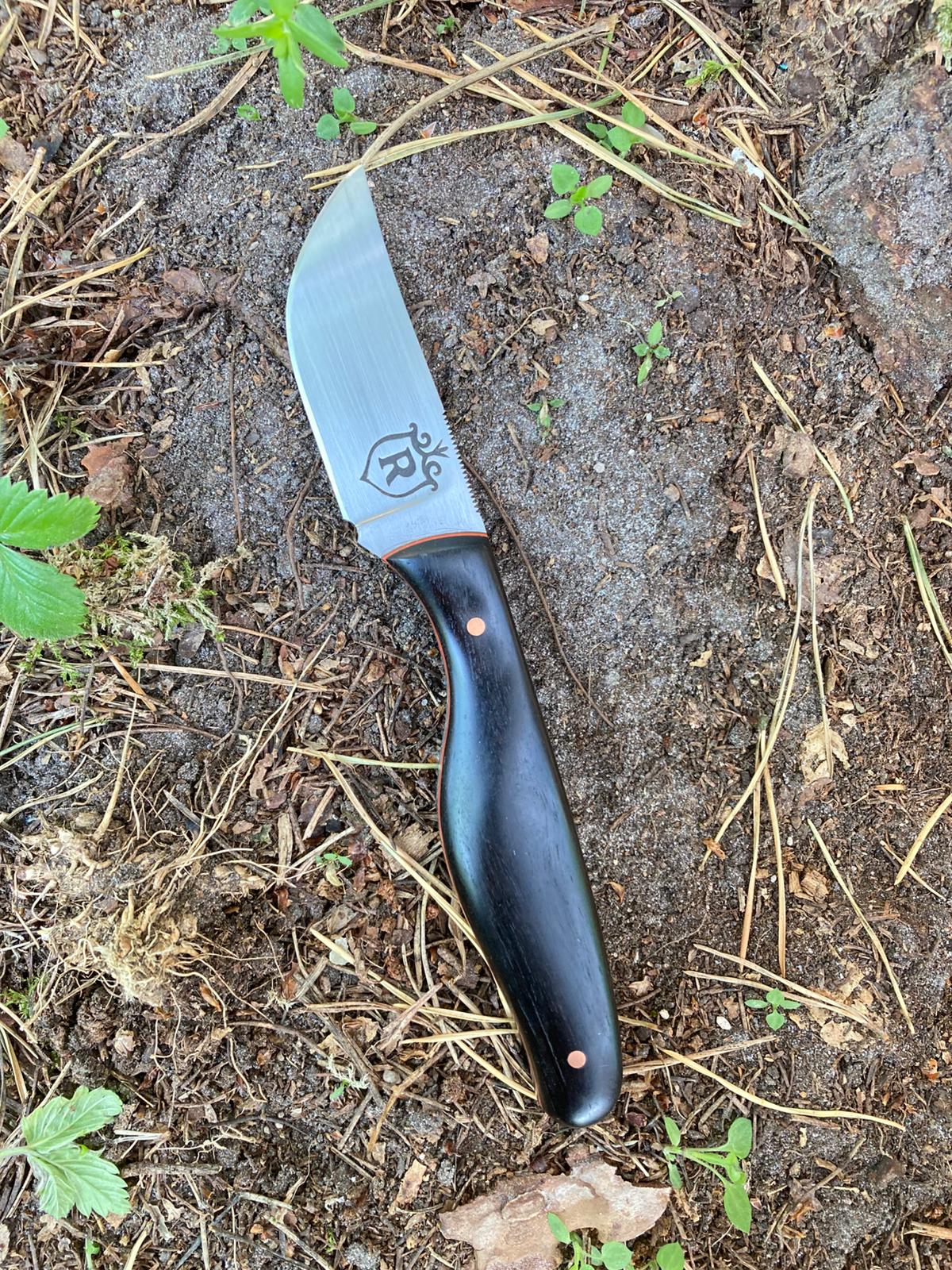 Lūša zobs EDC