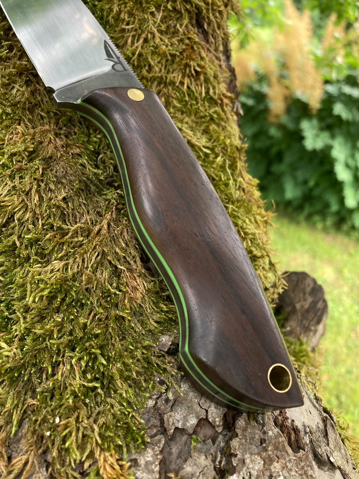 Handcrafted Hunting Knife – Venge & 52100