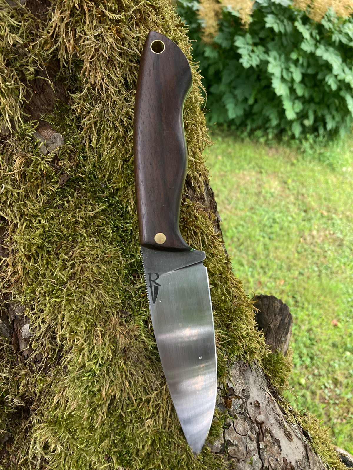 Handcrafted Hunting Knife – Venge & 52100